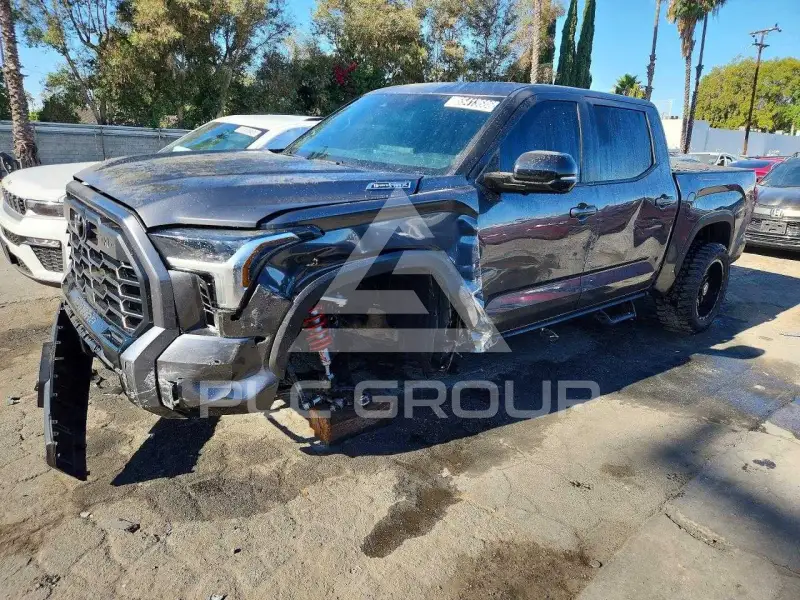 2026 Toyota TUNDRA фото