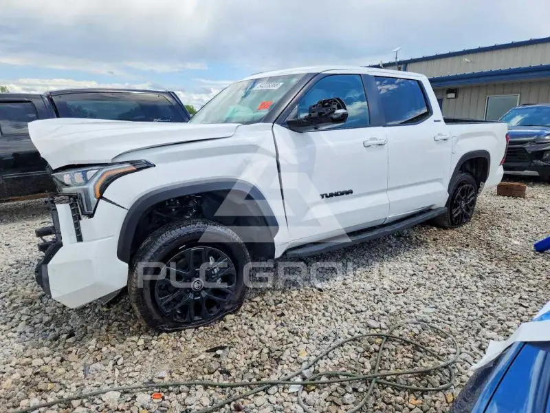 2026 Toyota TUNDRA photo