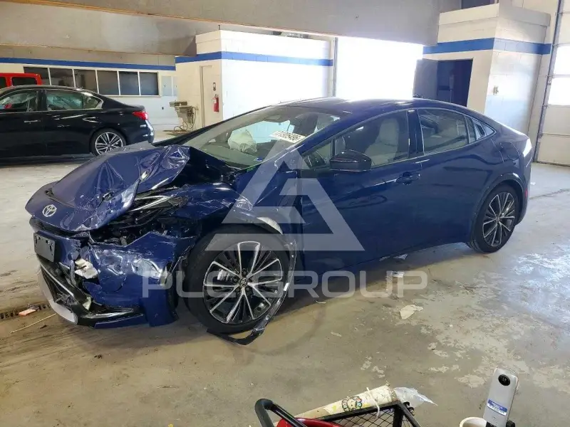 2026 Toyota PRIUS фото