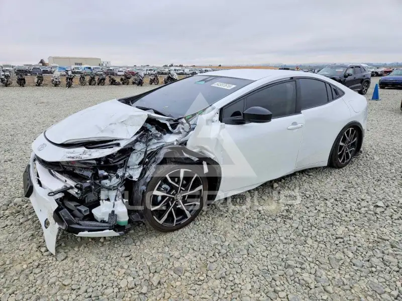 2026 Toyota PRIUS photo