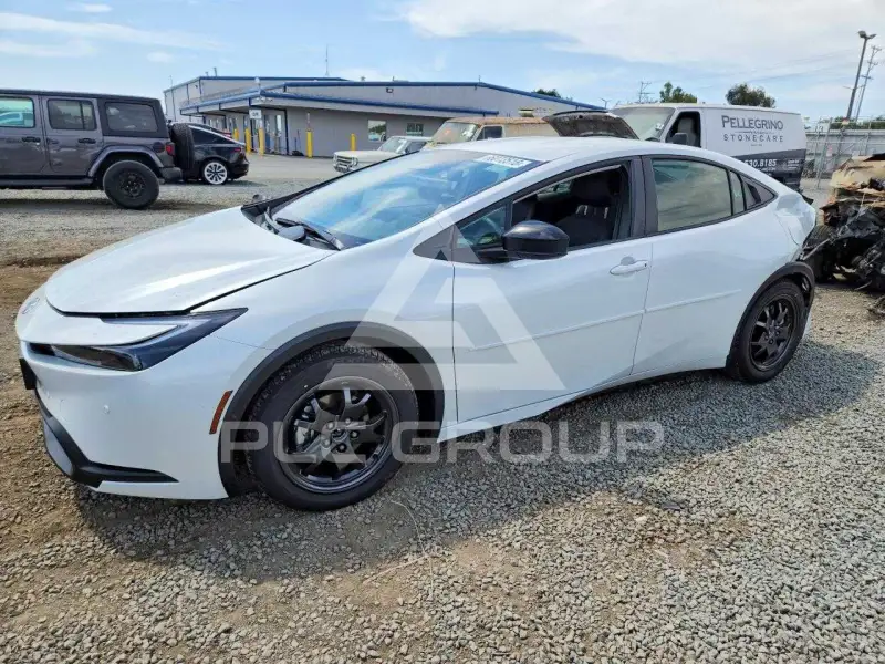 2026 Toyota PRIUS фото