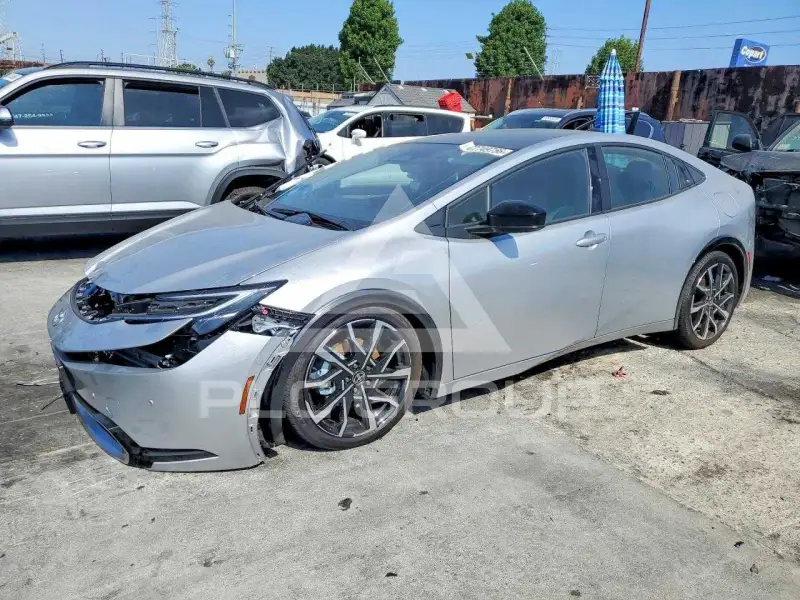 2026 Toyota PRIUS фото