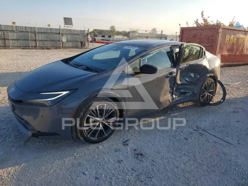 2026 Toyota PRIUS фото