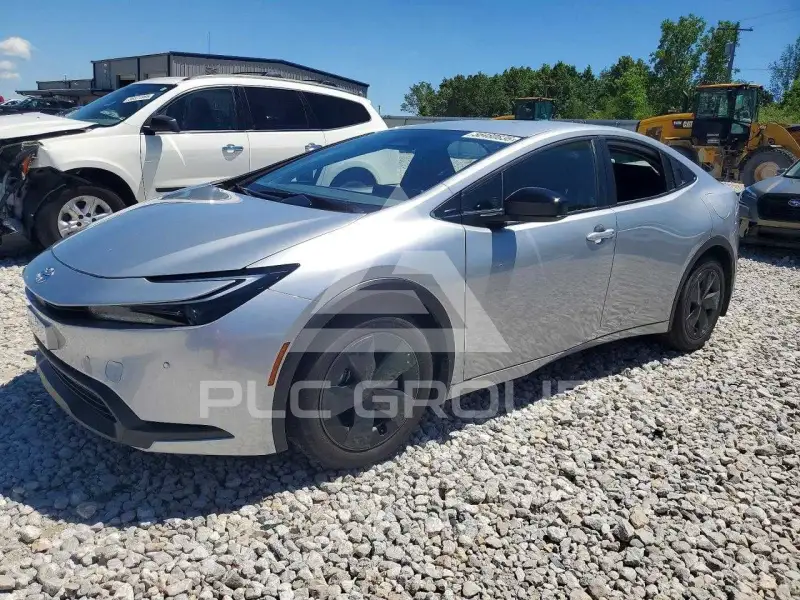 2026 Toyota PRIUS фото