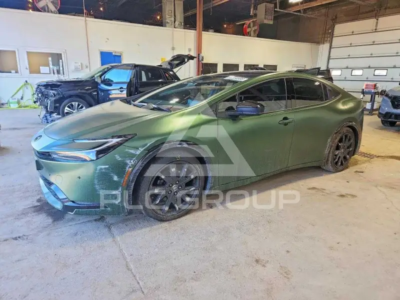 2026 Toyota PRIUS фото