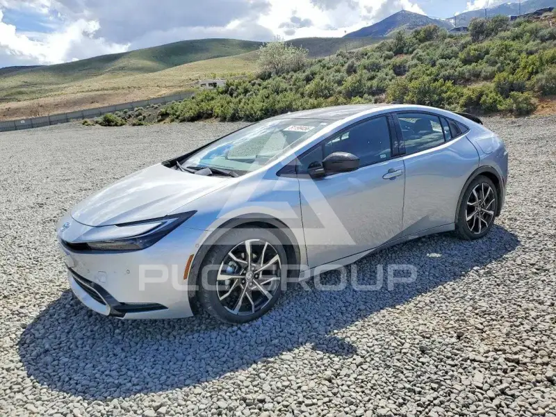 2026 Toyota PRIUS photo