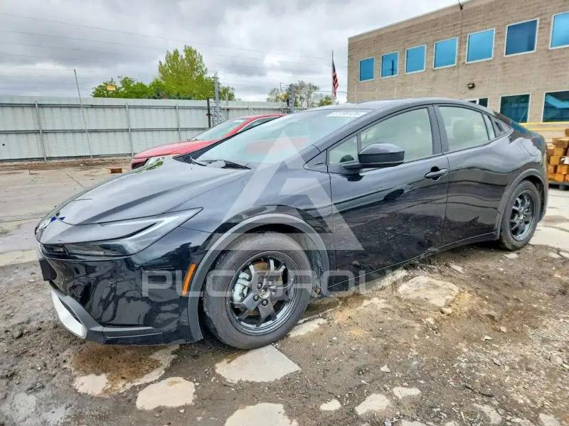 2026 Toyota PRIUS photo