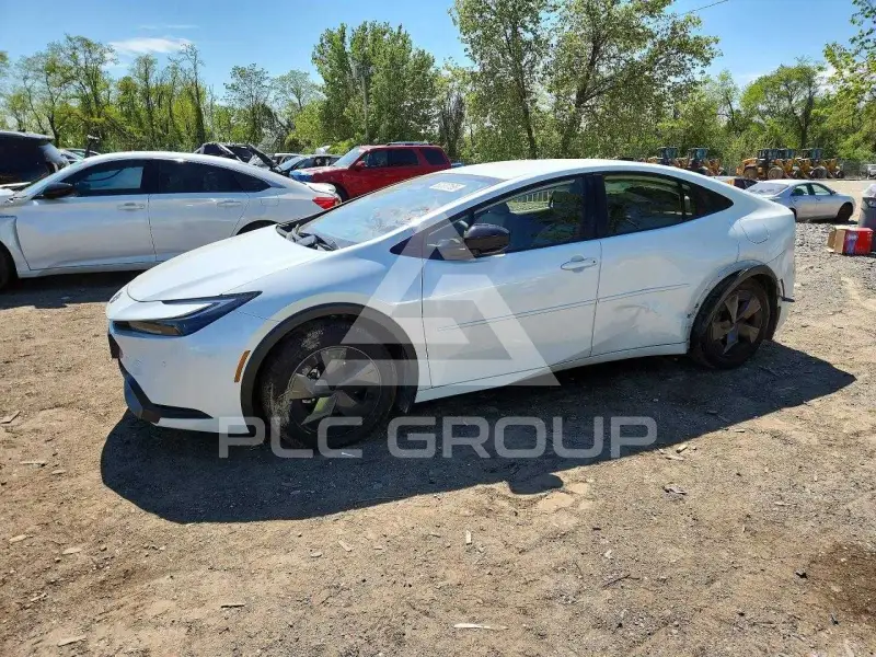 2026 Toyota PRIUS фото