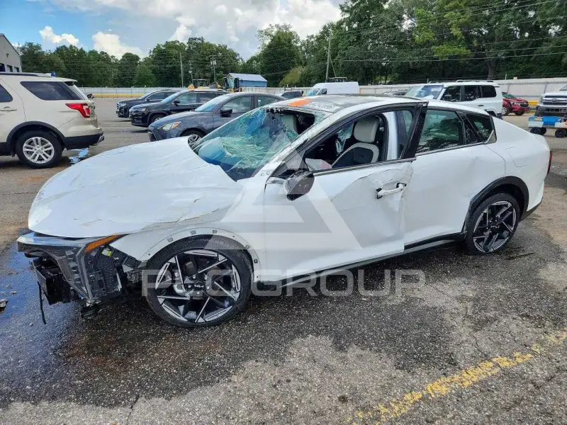 2026 KIA K4 фото