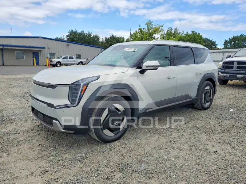 2026 KIA  фото