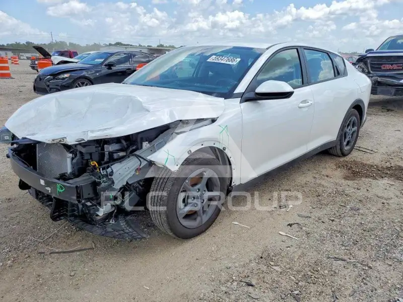 2026 KIA K4 фото