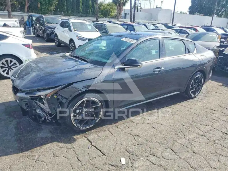 2026 KIA  фото