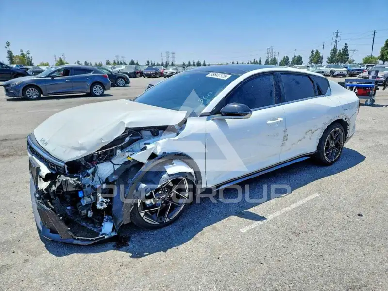 2026 KIA K4 фото