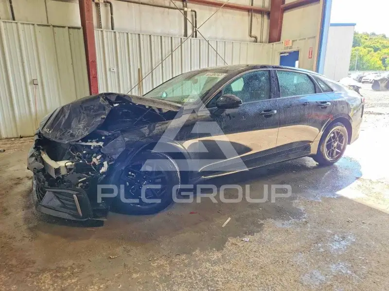 2026 KIA K5 фото