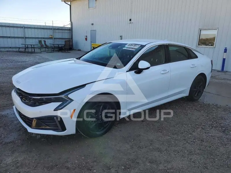 2026 KIA K5 фото