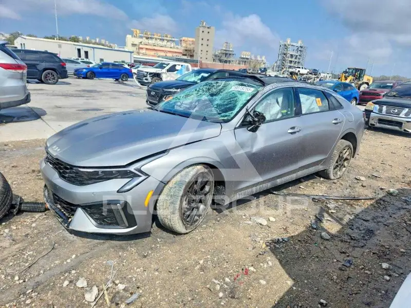 2026 KIA K5 фото