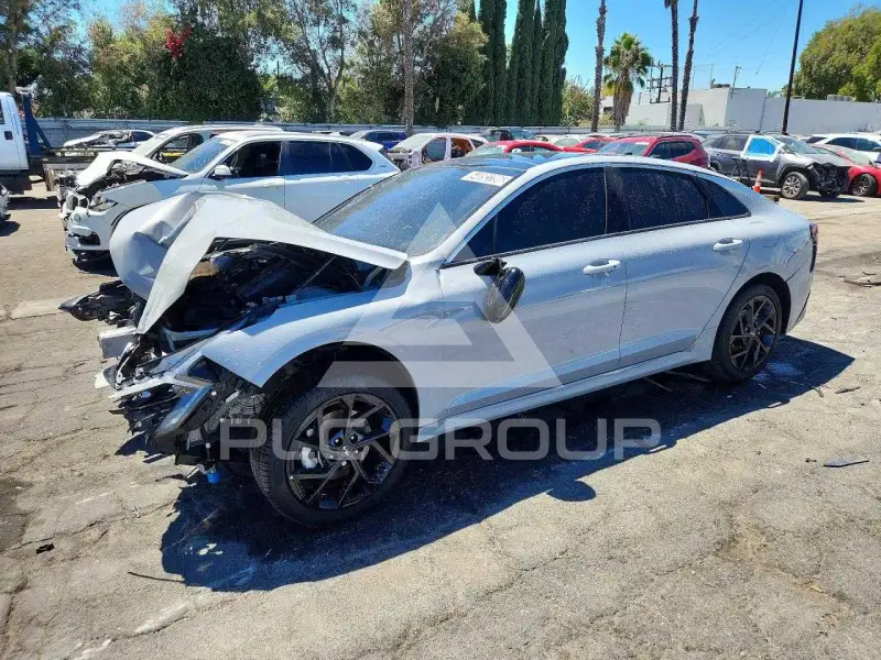 2026 KIA K5 фото