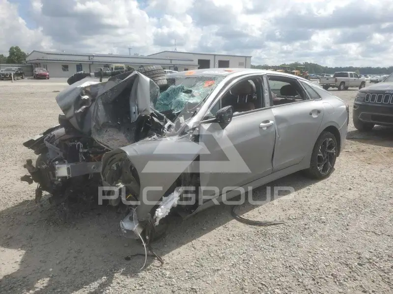 2026 KIA K5 photo