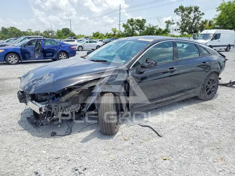 2026 KIA K5 photo