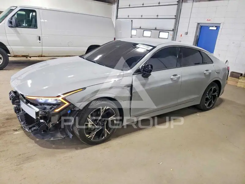 2026 KIA K5 фото