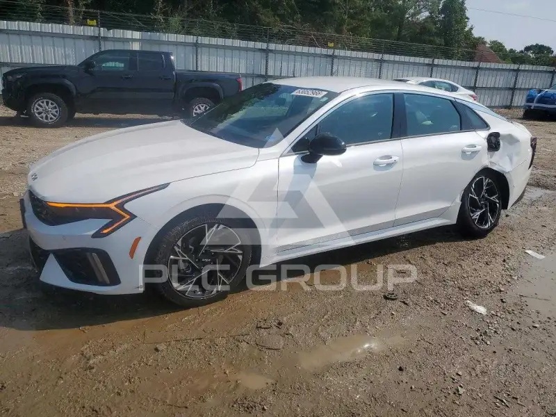 2026 KIA K5 photo
