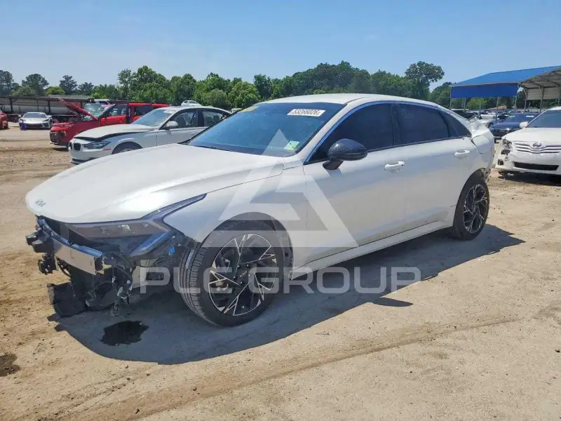 2026 KIA K5 фото