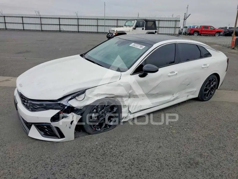 2026 KIA K5 фото