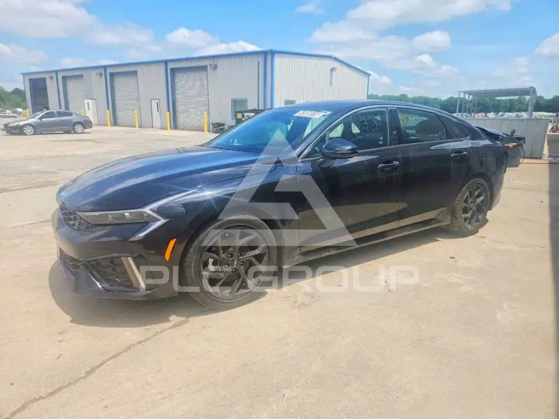 2026 KIA K5 фото