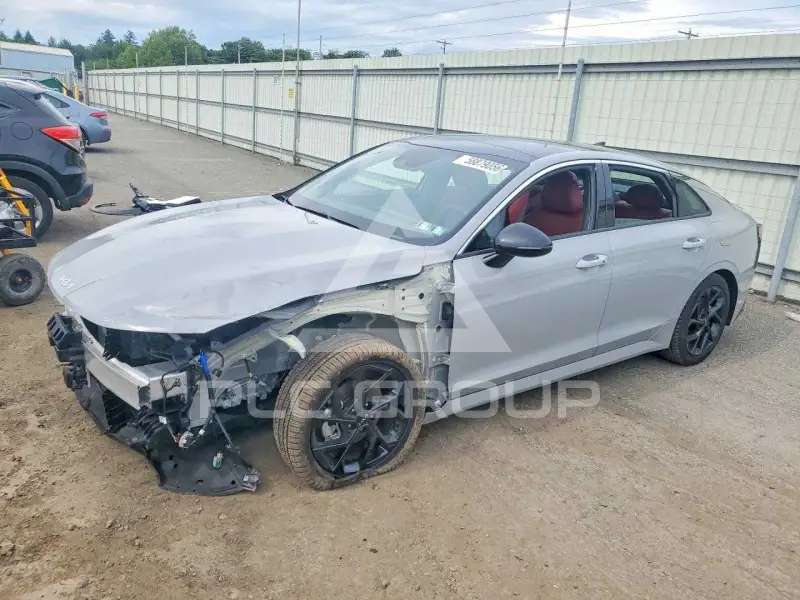2026 KIA K5 фото