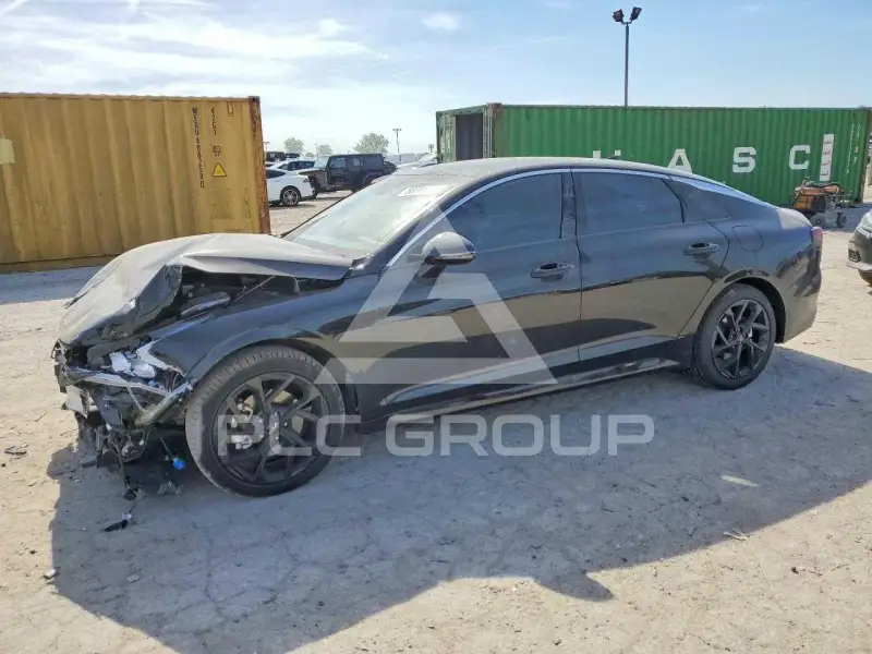 2026 KIA K5 фото