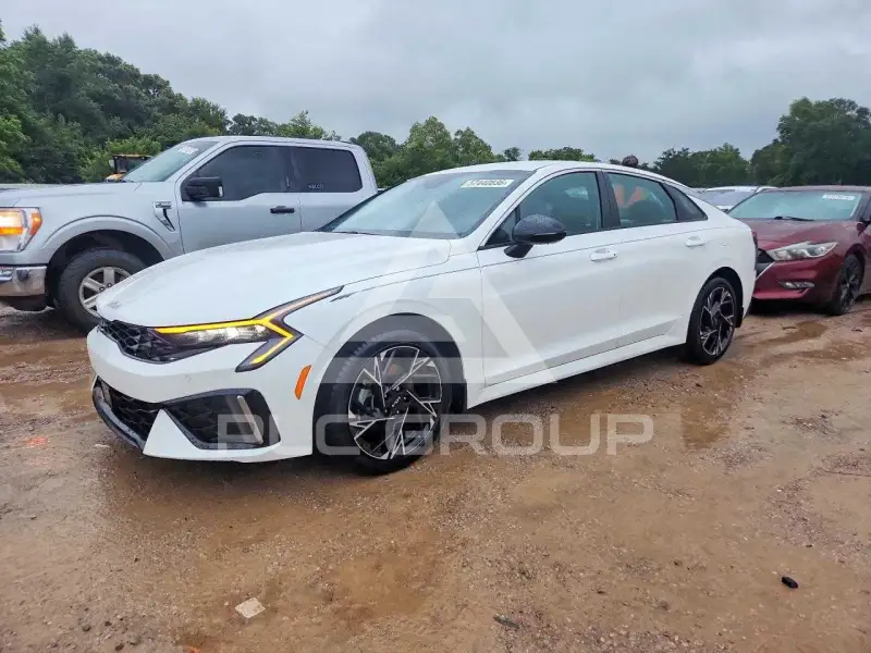 2026 KIA K5 фото
