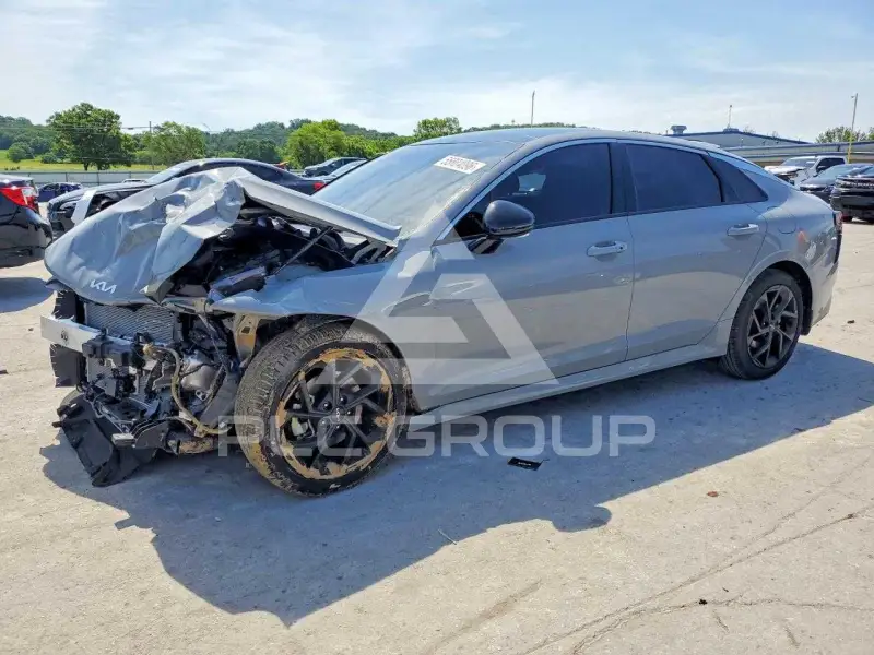2026 KIA K5 фото