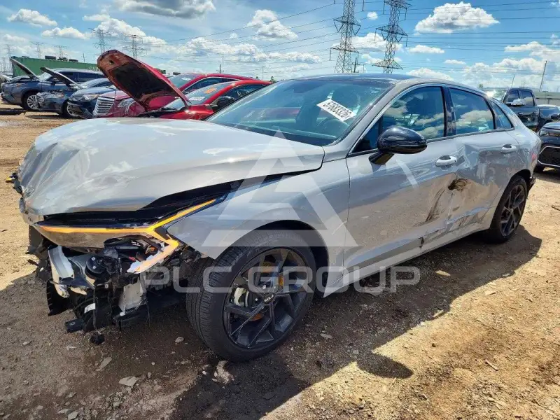 2026 KIA K5 фото