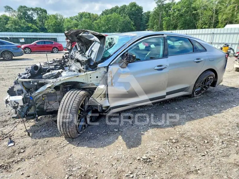 2026 KIA K5 фото