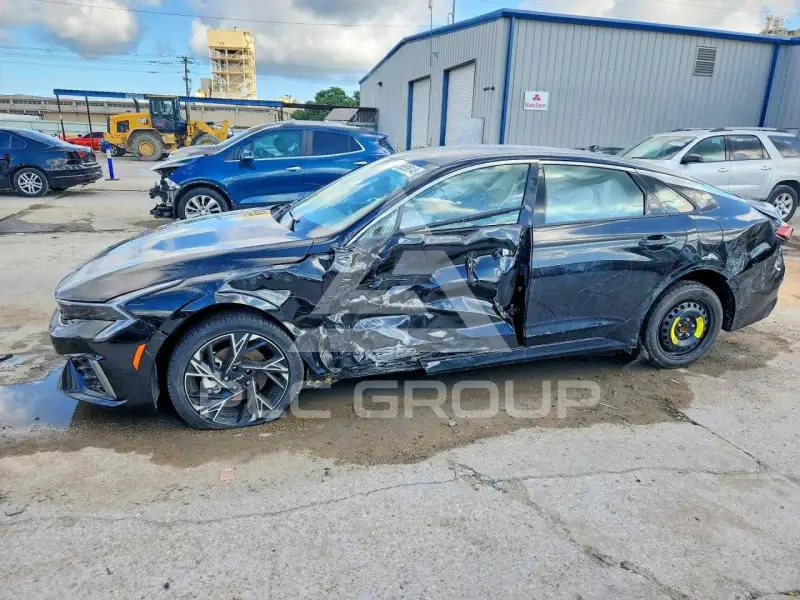 2026 KIA K5 фото