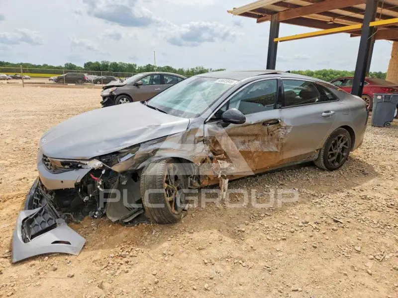 2026 KIA K5 photo