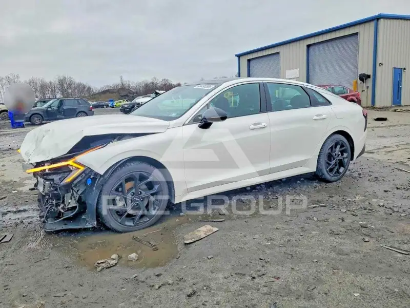2026 KIA K5 фото