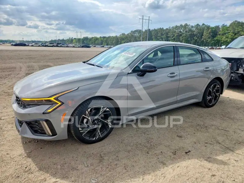 2026 KIA K5 фото