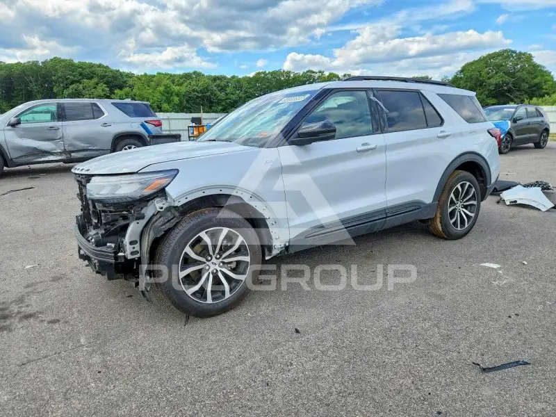 2026 Ford EXPLORER photo