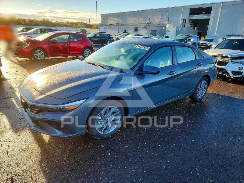 2026 Hyundai Elantra photo