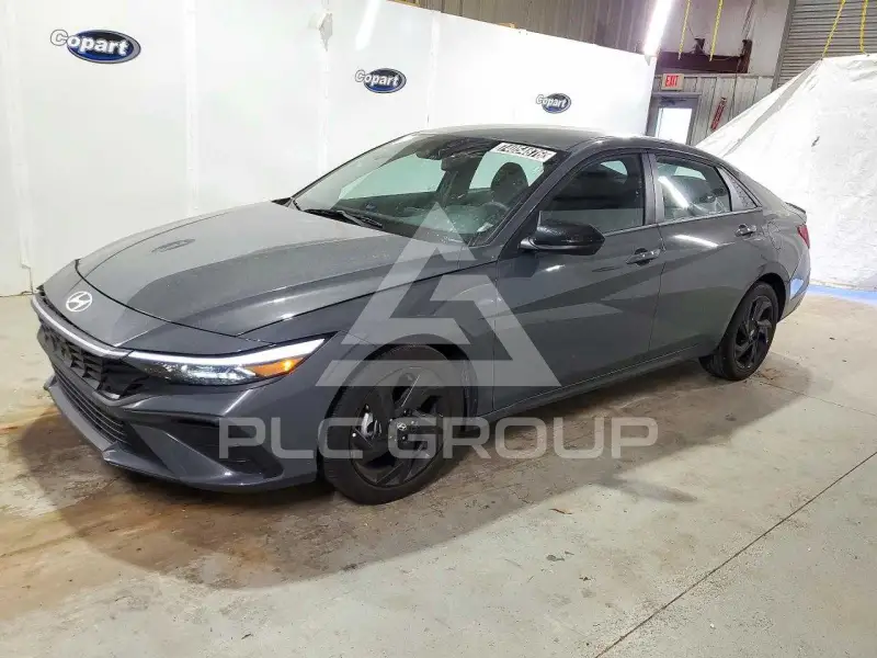 2026 Hyundai Elantra фото