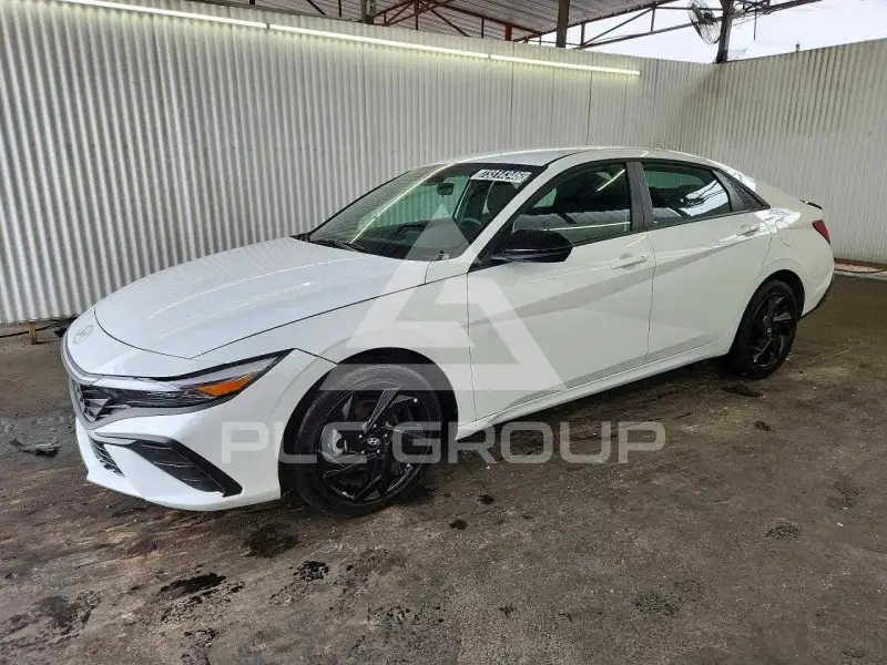 2026 Hyundai Elantra фото