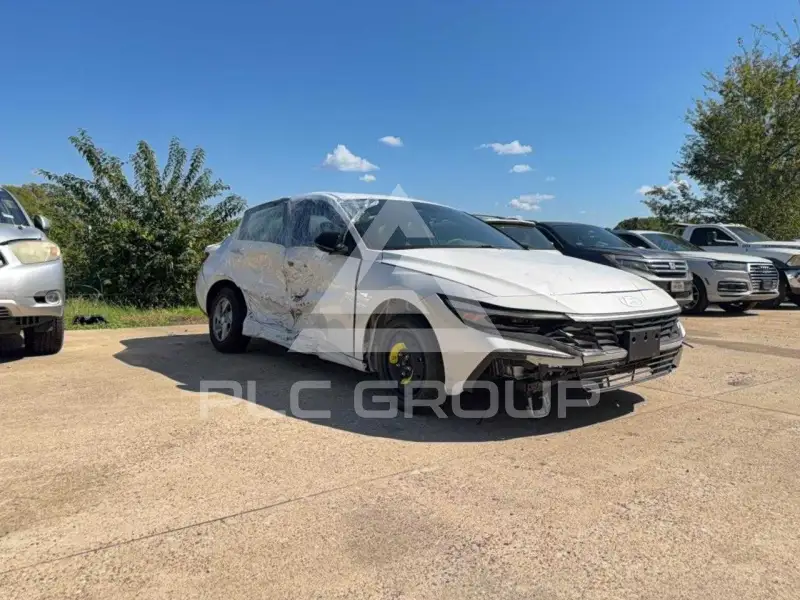 2026 Hyundai Elantra photo