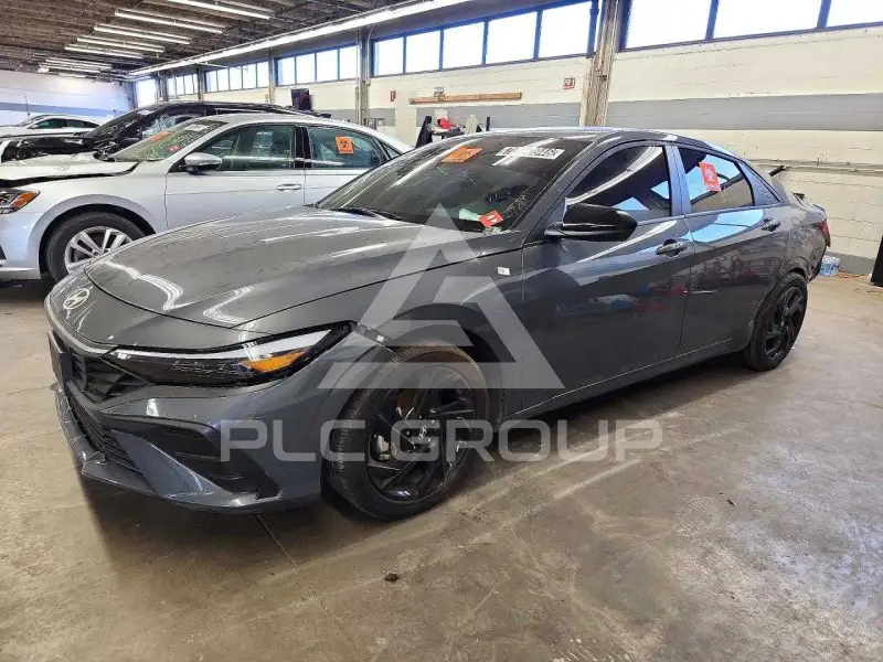 2026 Hyundai Elantra фото