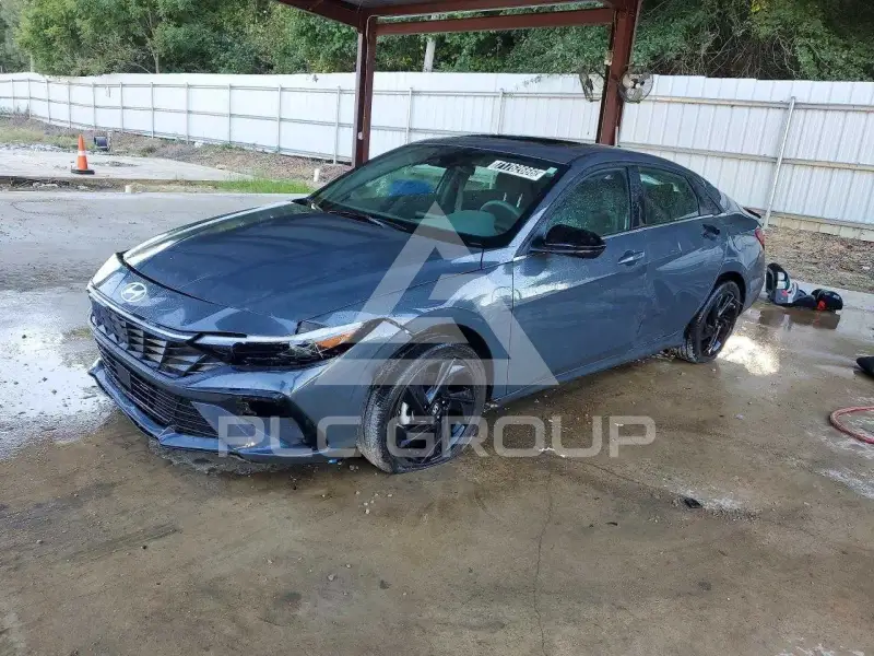 2026 Hyundai Elantra photo