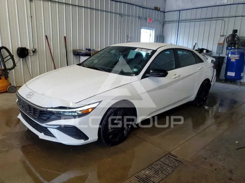 2026 Hyundai Elantra photo