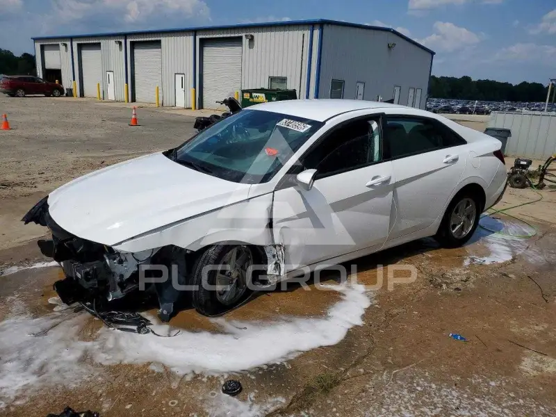 2026 Hyundai Elantra photo