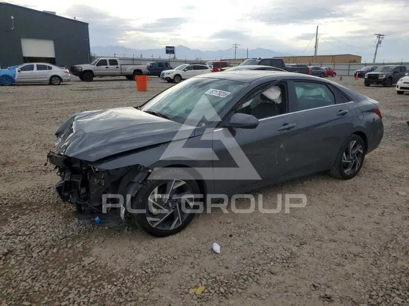 2026 Hyundai Elantra фото