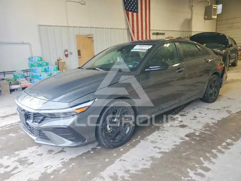 2026 Hyundai Elantra фото