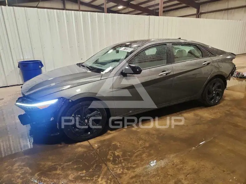 2026 Hyundai Elantra фото